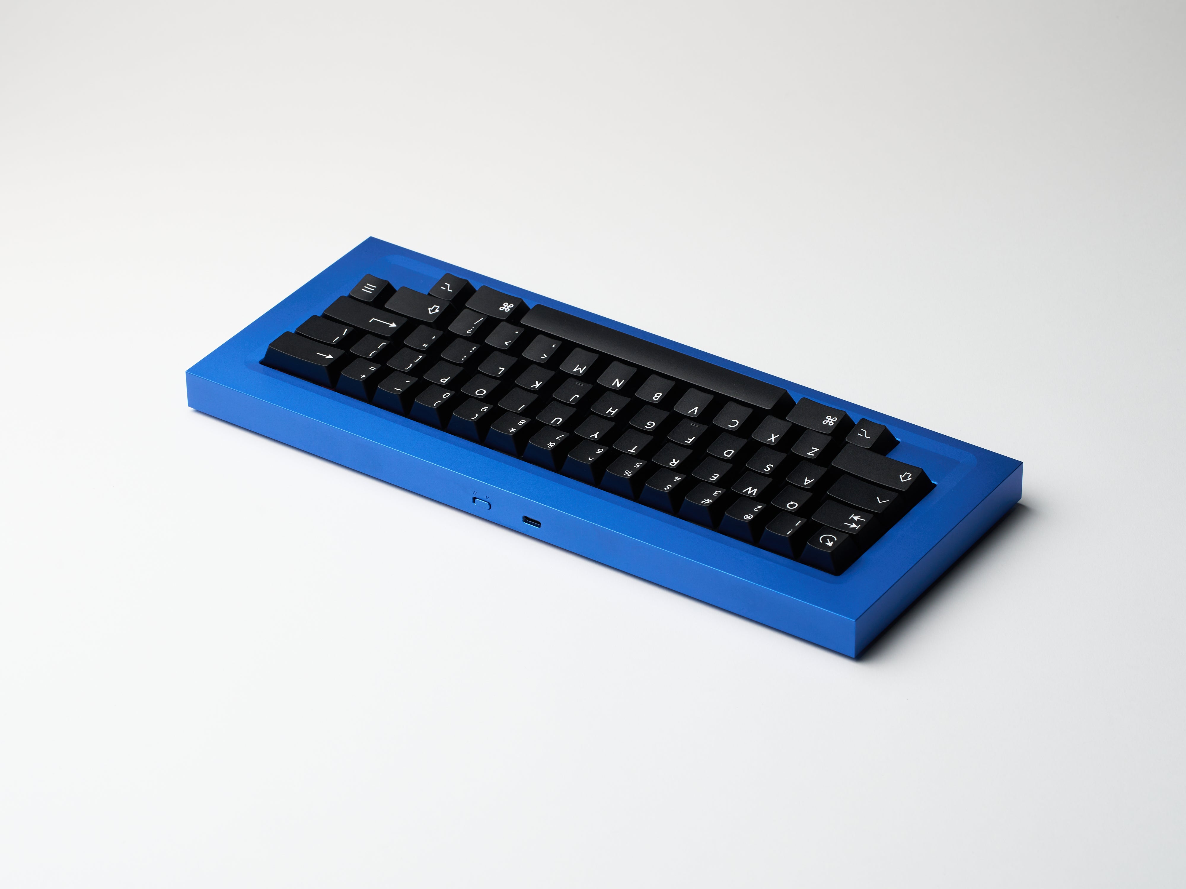 Clavier - Slate Zero by Atelier Magnus