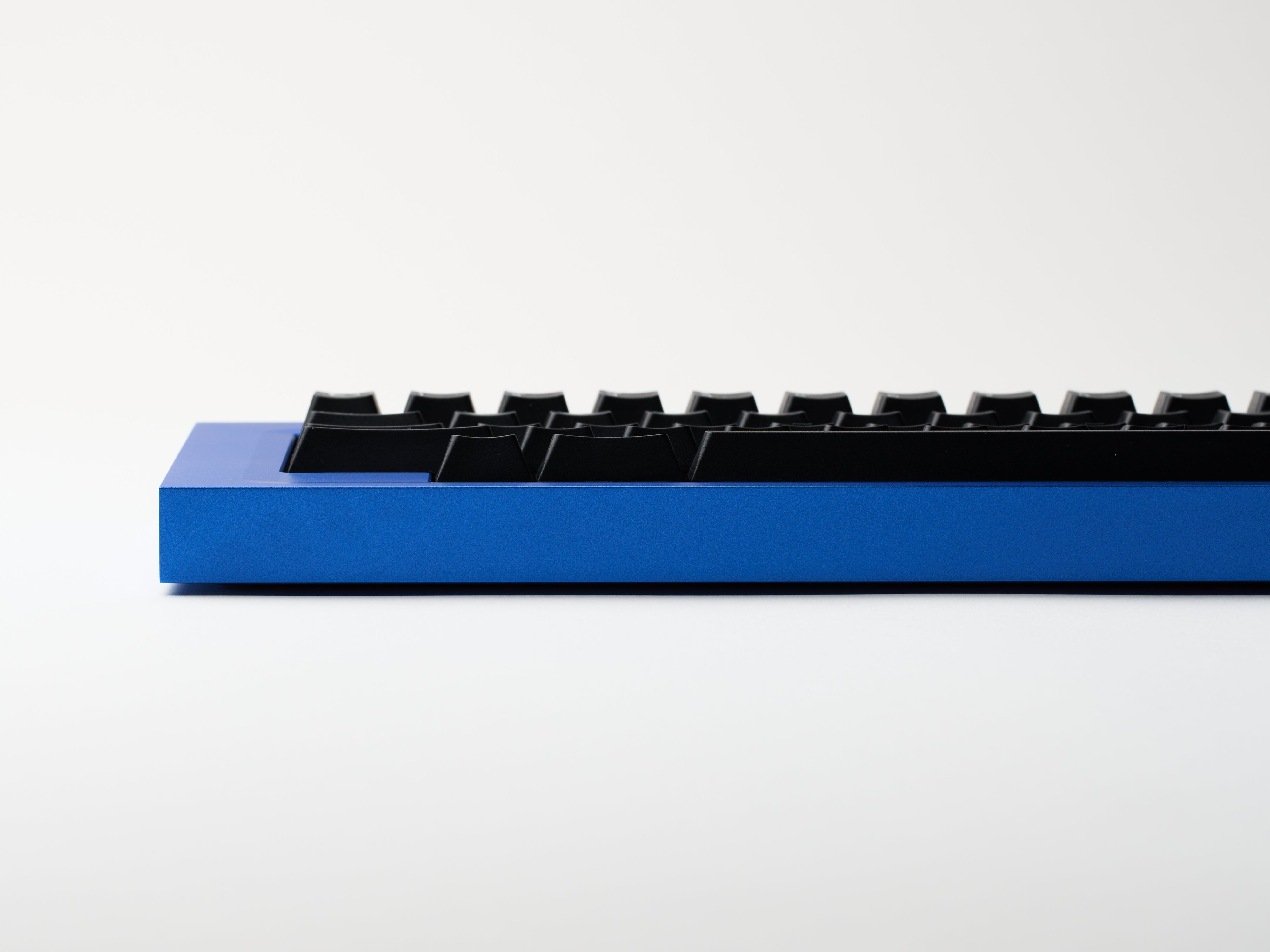 Clavier - Slate Zero by Atelier Magnus