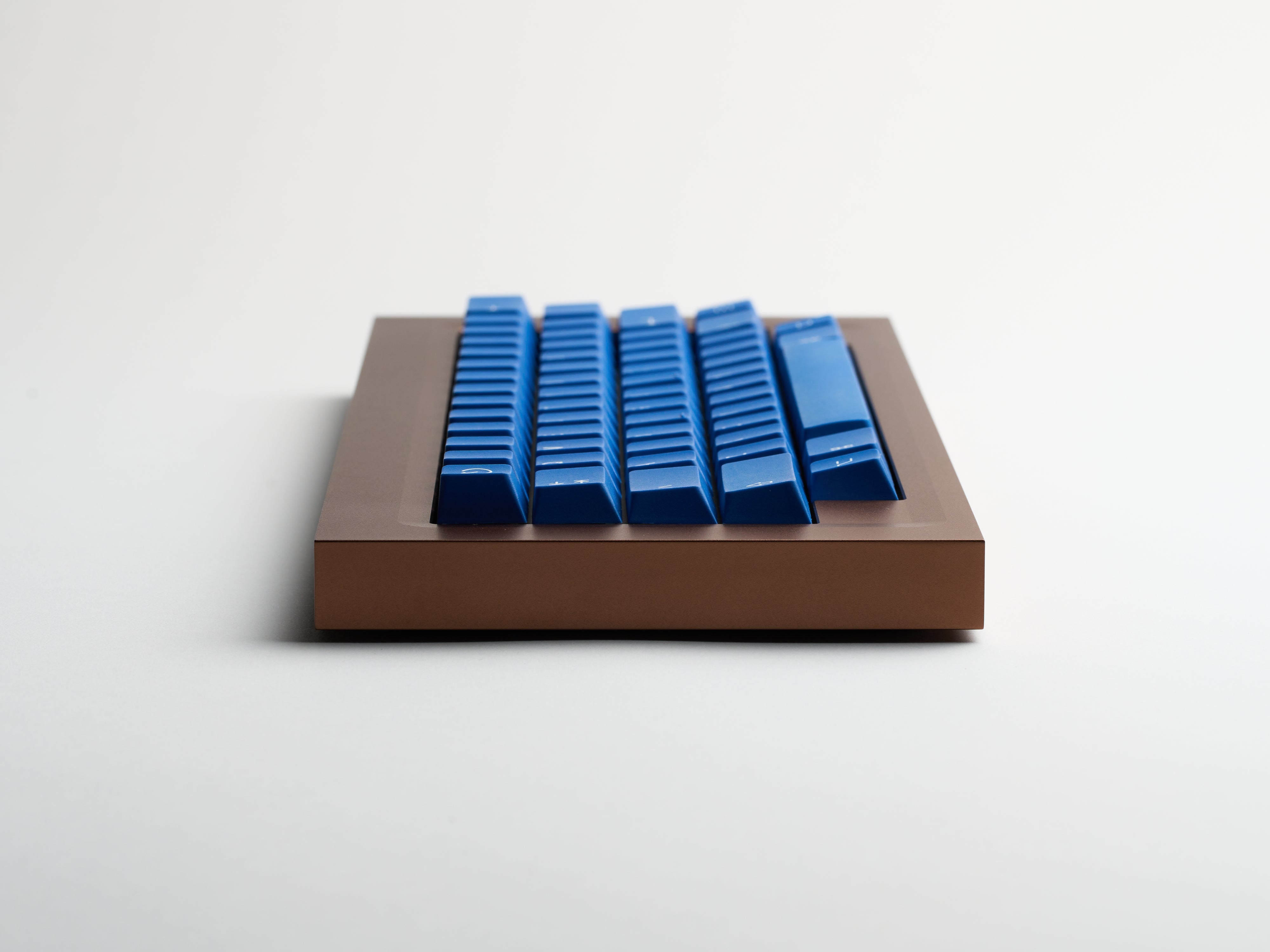 Clavier - Slate Zero by Atelier Magnus