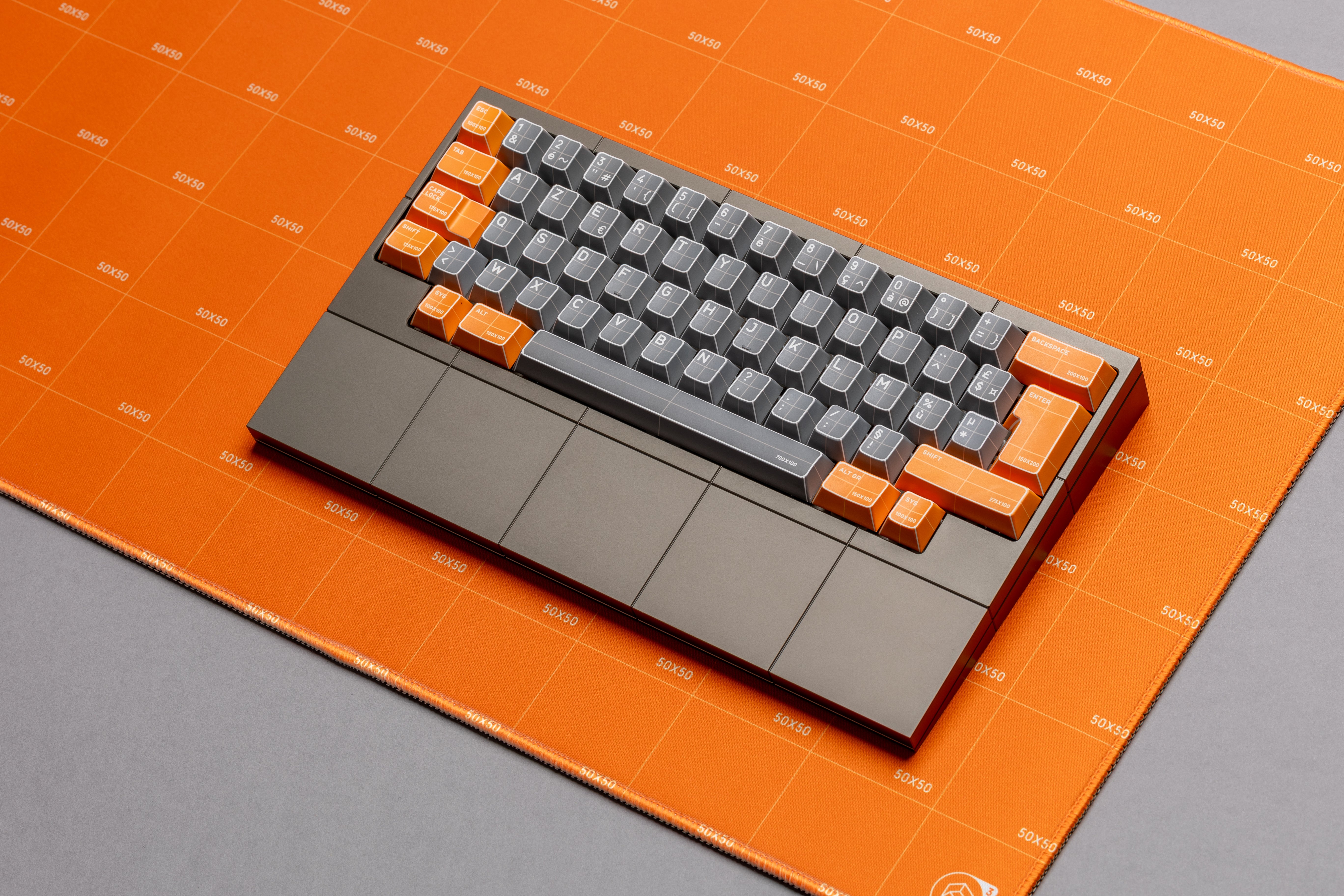 Deskmat - kc_orange